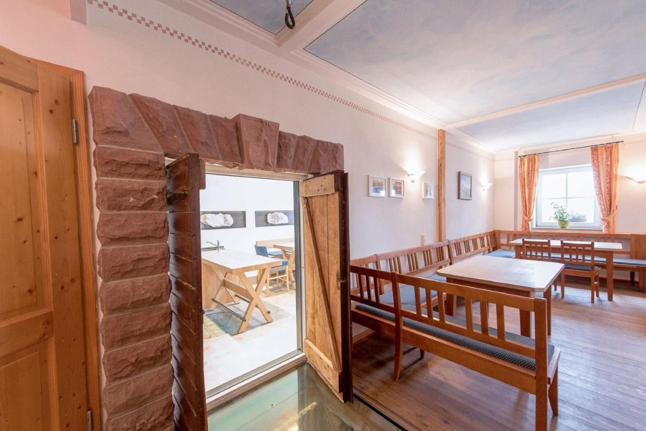 Weingut Kernwein Hotel Seinsheim Kültér fotó